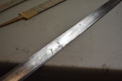 Lot 809 - A 1796 PATTERN HEAVY CAVALRY OFFICER'S SWORD BLADE
