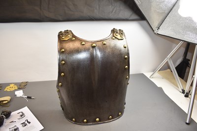 Lot 787 - A 19TH CENTURY CUIRASSIER'S BREAST AND BACK PLATE ENSEMBLE