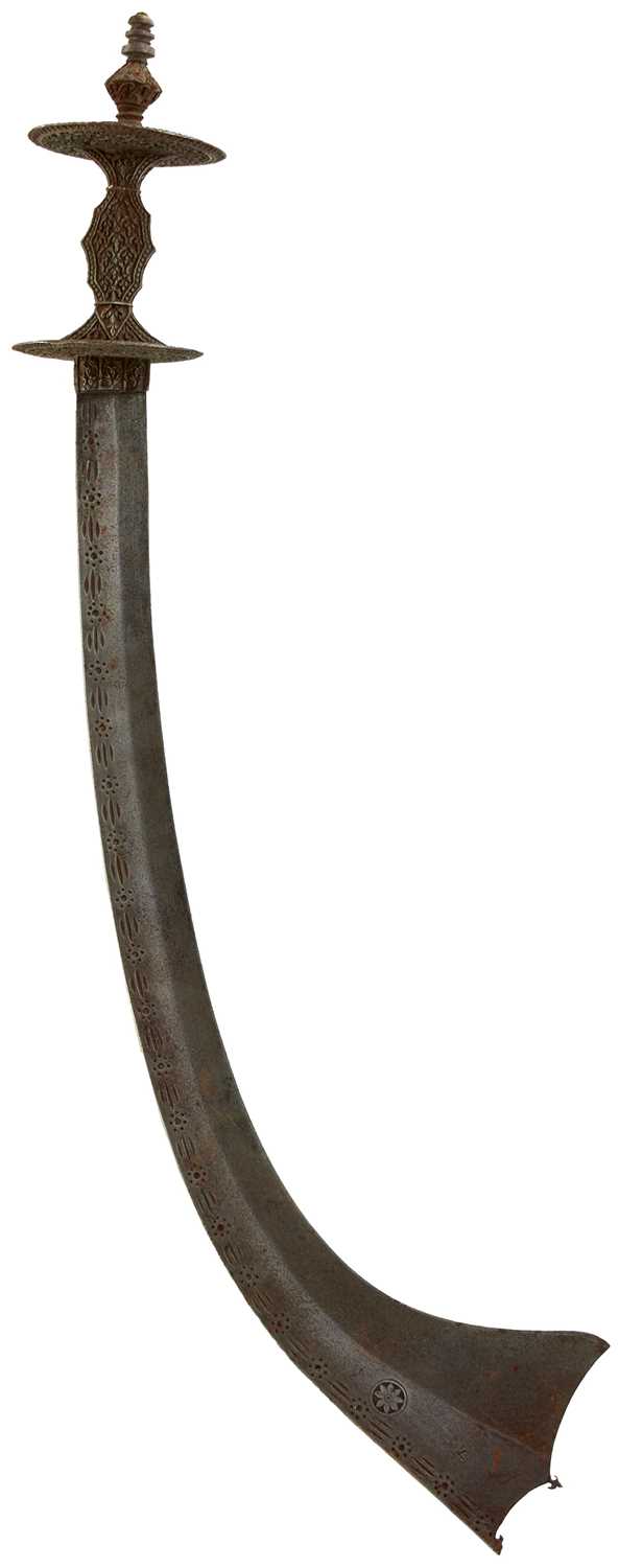 Lot 247 - A 19TH CENTURY NEPALESE KORA OR SWORD