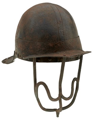 Lot 414 - A 17TH CENTURY ENGLISH CIVIL WAR PERIOD HARQUEBUSIER'S HELMET