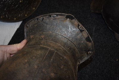 Lot 414 - A 17TH CENTURY ENGLISH CIVIL WAR PERIOD HARQUEBUSIER'S HELMET