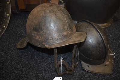 Lot 414 - A 17TH CENTURY ENGLISH CIVIL WAR PERIOD HARQUEBUSIER'S HELMET