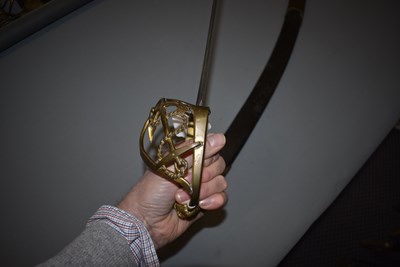 Lot 2 - A GEORGIAN NAVAL PRESENTATION SWORD