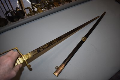 Lot 13 - AN 1805 PATTERN NAVAL OFFICER'S SWORD