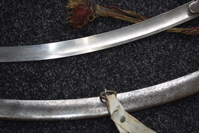 Lot 130 - A RARE 1796 PATTERN ROYAL ARTILLERY OFFICER'S FIGHTING SABRE OF WATERLOO INTEREST
