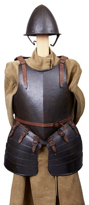 Lot 861 - A MID-17TH CENTURY CONTINENTAL PIKEMAN'S HALF ARMOUR