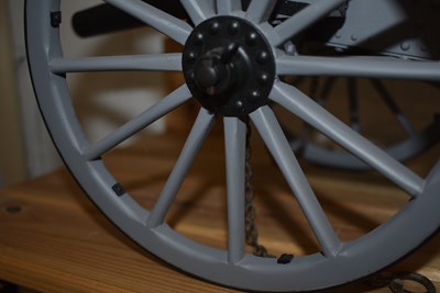 Lot 443 - A GOOD SCRATCH BUILT MODEL OF A 16 POUNDER RIFLED MUZZLE LOADING CANNON AND LIMBER