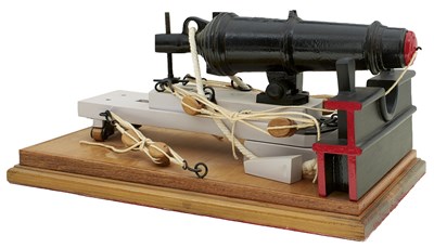 Lot 450 - A GOOD SCRATCH BUILT DIORAMA MODEL OF A 68 POUNDER CARRONADE ON HMS WARRIOR