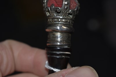 Lot 923 - A GEORGE III SILVER MOUNTED TIPSTAFF TO THE HONOURABLE ARTILLERY COMPANY