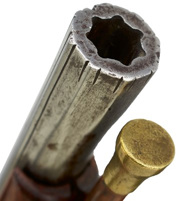 Lot 472 - A VERY RARE 20-BORE FRENCH FLINTLOCK CARABINE DE VERSAILLES