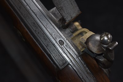 Lot 472 - A VERY RARE 20-BORE FRENCH FLINTLOCK CARABINE DE VERSAILLES
