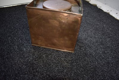 Lot 459 - A SQUARE FORM WALKER POWDER MAGAZINE