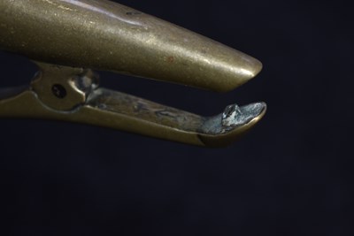 Lot 400 - OLD REF 157-20_M24 A CRIMEAN WAR PERIOD RUSSIAN NAVAL GUNNER'S POWDER HORN