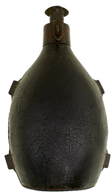 Lot 457 - A LARGE ENGLISH OR SCOTTISH POWDER FLASK