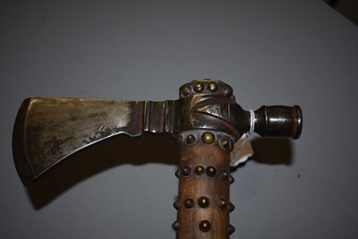 Lot 337 - A NORTH AMERICAN PLAINS STYLE TOMAHAWK