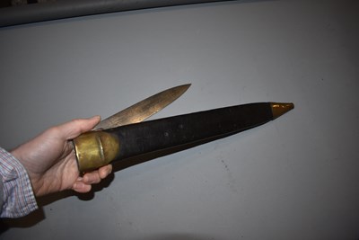 Lot 305 - A RARE FRENCH MARINE ARTILLERY SHORT SWORD OR SIDEARM
