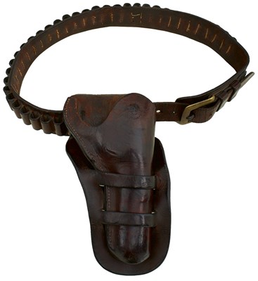 Lot 659 - A LATE 19TH OR EARLY 20TH CENTURY ABERCROMBIE AND FITCH GUN HOLSTER AND BELT ENSEMBLE