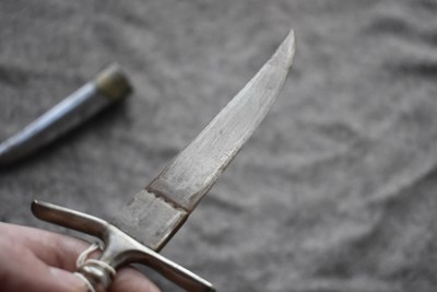Lot 259 - A NORTH INDIAN KATARI DAGGER
