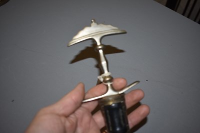 Lot 259 - A NORTH INDIAN KATARI DAGGER
