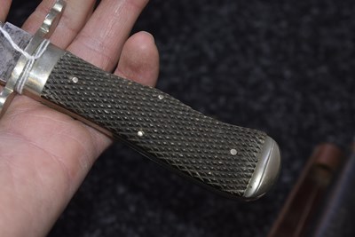 Lot 846 - TWO VARIOUS BOWIE KNIVES