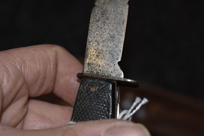 Lot 858 - A LATE VICTORIAN GERMAN SPORTSMAN'S OR SURVIVAL KNIFE
