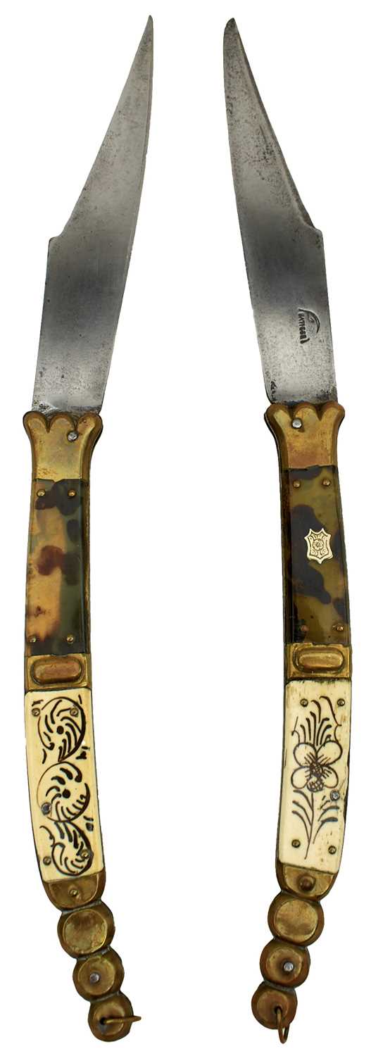 Lot 851 - A CASED PAIR OF 19TH CENTURY SPANISH NAVAJA OR POCKET KNIVES