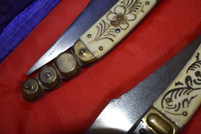 Lot 851 - A CASED PAIR OF 19TH CENTURY SPANISH NAVAJA OR POCKET KNIVES