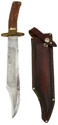 Lot 860 - A BRAZILLIAN COMMEMORATIVE MATTO GROSSO BOWIE KNIFE