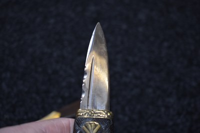 Lot 344 - AN ORDNANCE MARKED BLACK WATCH SGIAN DUBH