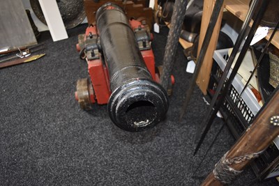 Lot 99 - A LARGE NAVAL CANNON
