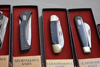 Lot 574 - A SET OF SEVEN BOXED WILKINSON SWORD KNIVES