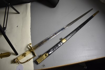 Lot 212 - A GEORGIAN NAVAL OFFICER'S FIVE BALL SPADROON OR SWORD