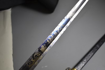 Lot 212 - A GEORGIAN NAVAL OFFICER'S FIVE BALL SPADROON OR SWORD