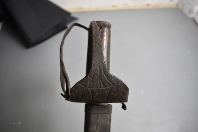 Lot 332 - AN 18TH CENTURY ENGLISH INFANTRYMAN'S SWORD