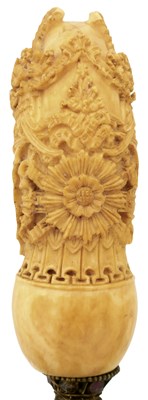 Lot 98 - A GOOD 19TH CENTURY OR EARLIER MADURA KRIS