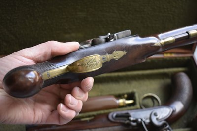 Lot 810 - A CASED PAIR OF .650 CALIBRE FLINTLOCK OFFICER'S OR CITY PISTOLS BY JAMES WILKINSON