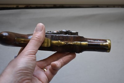 Lot 667 - A FLINTLOCK BLUNDERBUSS BAYONET PISTOL