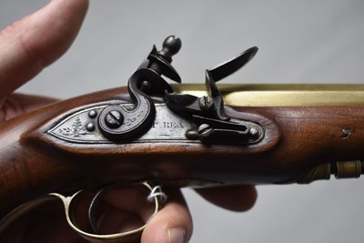 Lot 681 - A .650 CALIBRE FLINTLOCK TRAVELLING MAN-STOPPER PISTOL