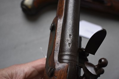 Lot 846 - A BRACE OF .650 CALIBRE FLINTLOCK NEW LAND PATTERN SERVICE PISTOLS BY HOMER