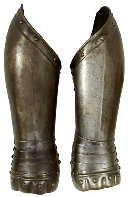 Lot 361 - A PAIR OF ELBOW GAUNTLETS, PROBABLY 17TH CENTURY