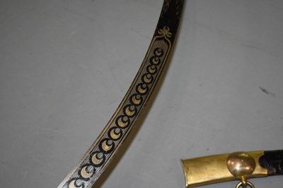 Lot 194 - A GEORGIAN OFFICER'S MAMELUKE HILTED SABRE