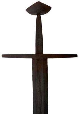 Lot 337 - A KNIGHTLY SWORD OF OAKESHOTT TYPE X OR XA, EARLY 13TH CENTURY