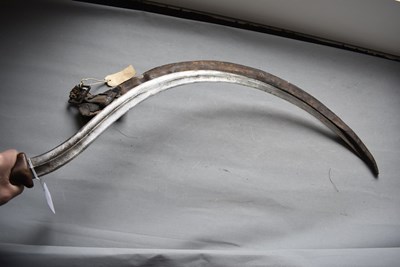 Lot 131 - A 19TH CENTURY ABYSSINIAN SHOTEL SWORD