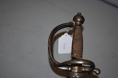 Lot 252 - AN 18TH CENTURY FRENCH GENDARME ROYAL OFFICER'S CAVALRY SWORD