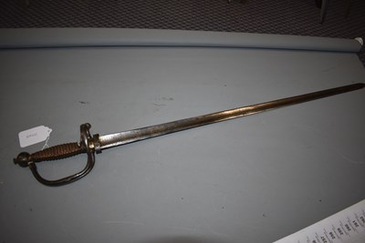Lot 252 - AN 18TH CENTURY FRENCH GENDARME ROYAL OFFICER'S CAVALRY SWORD