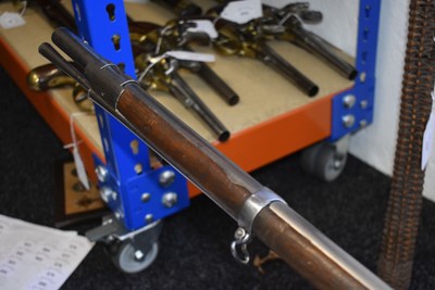 Lot 457 - A FRENCH FLINTLOCK INFANTRY OFFICER'S M1728 STYLE MUSKET