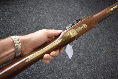 Lot 694 - A FLINTLOCK BRASS BARRELLED BLUNDERBUSS