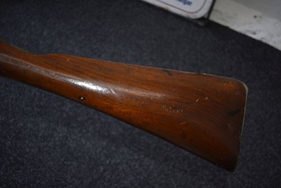 Lot 694 - A FLINTLOCK BRASS BARRELLED BLUNDERBUSS