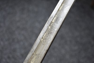 Lot 180 - A ROYAL NAVAL VOLUNTEER RESERVE OFFICER'S SWORD