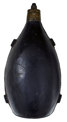 Lot A LARGE 18TH CENTURY GUNNER OR KEEPER'S POWDER FLASK